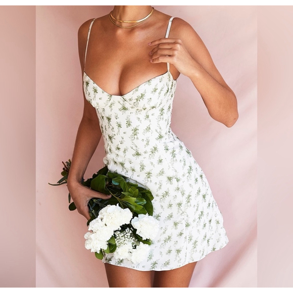 House of CB Dresses & Skirts - New House of CB Christina Garden Print Dress, Size M, White & Green $225 MSRP